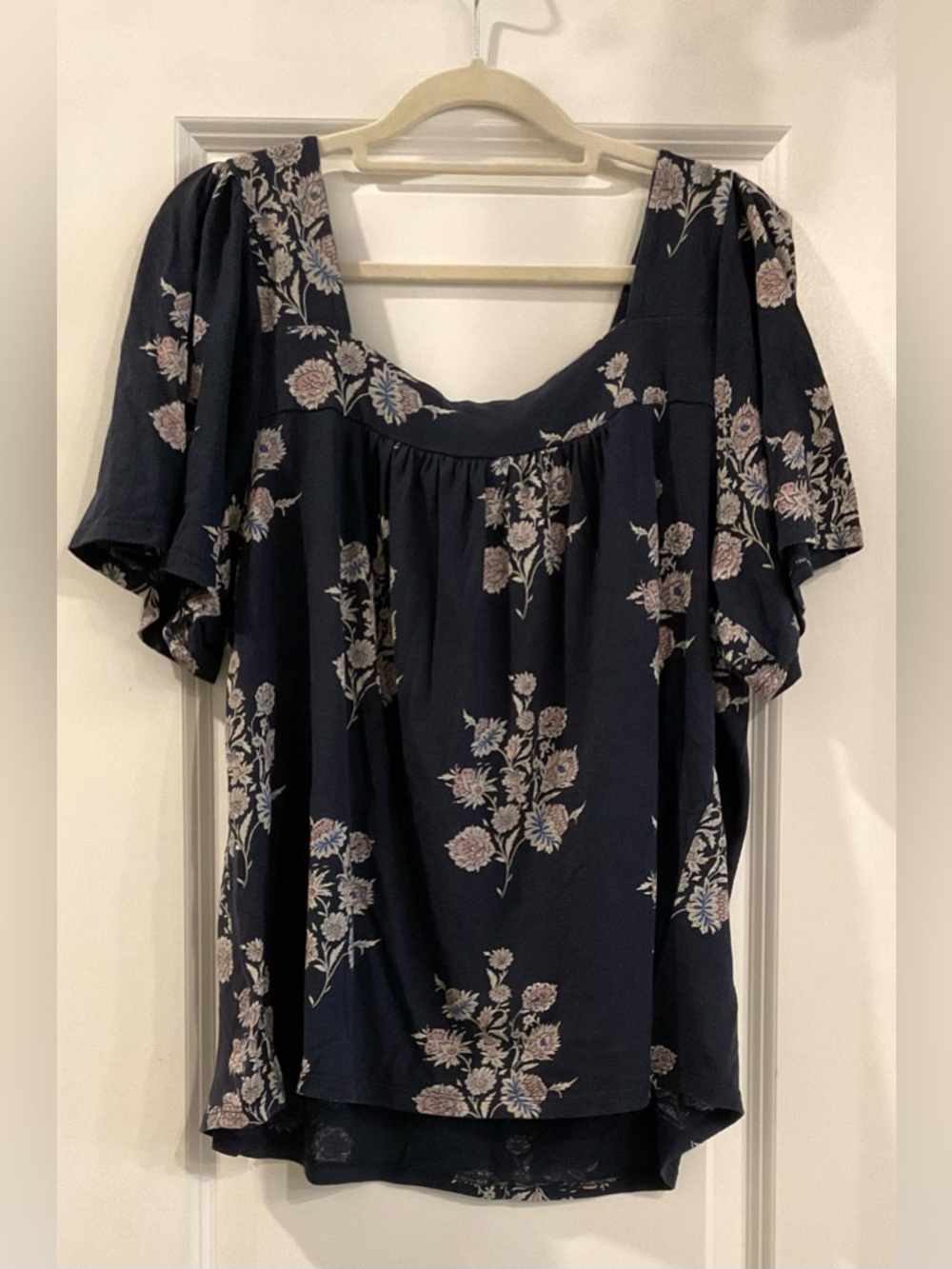 Lucky Brand Dark Blue Floral Boho Square Neck Flutter Top - Picture 2 of 9